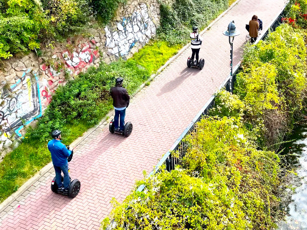 City tour on the Segway along the Karl Heine Canal